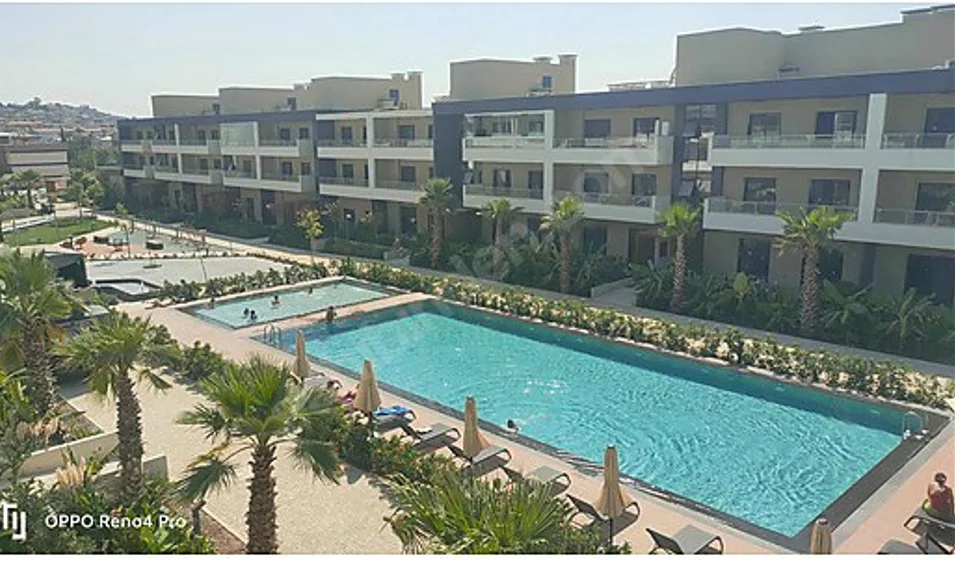 3+1 GAZİEMİR SARNIÇ 1-MİA SİTE İÇİ SATILIK LÜKS DAİRE