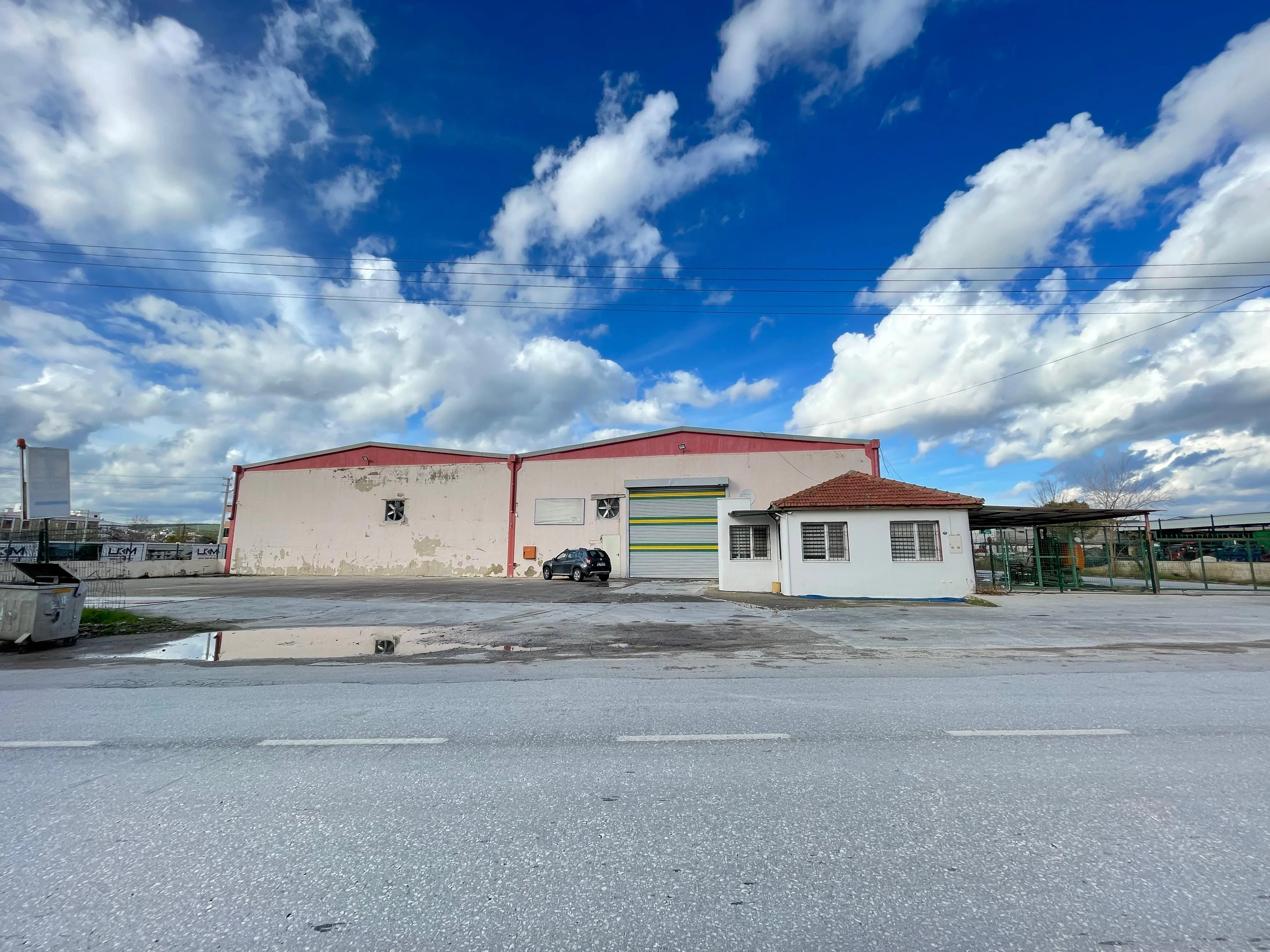 PANCAR'DA 3.020 m2 arsalı 1.650 m2 FABRİKA