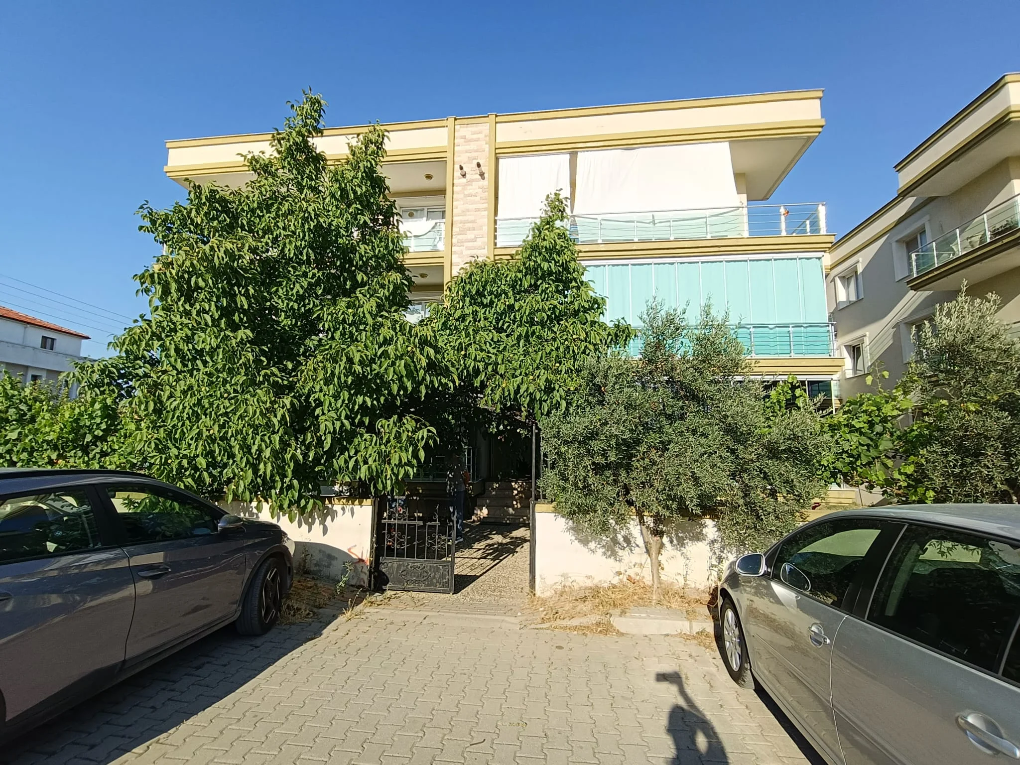 Menderes Gölcükler Satılık 3+1 Daire