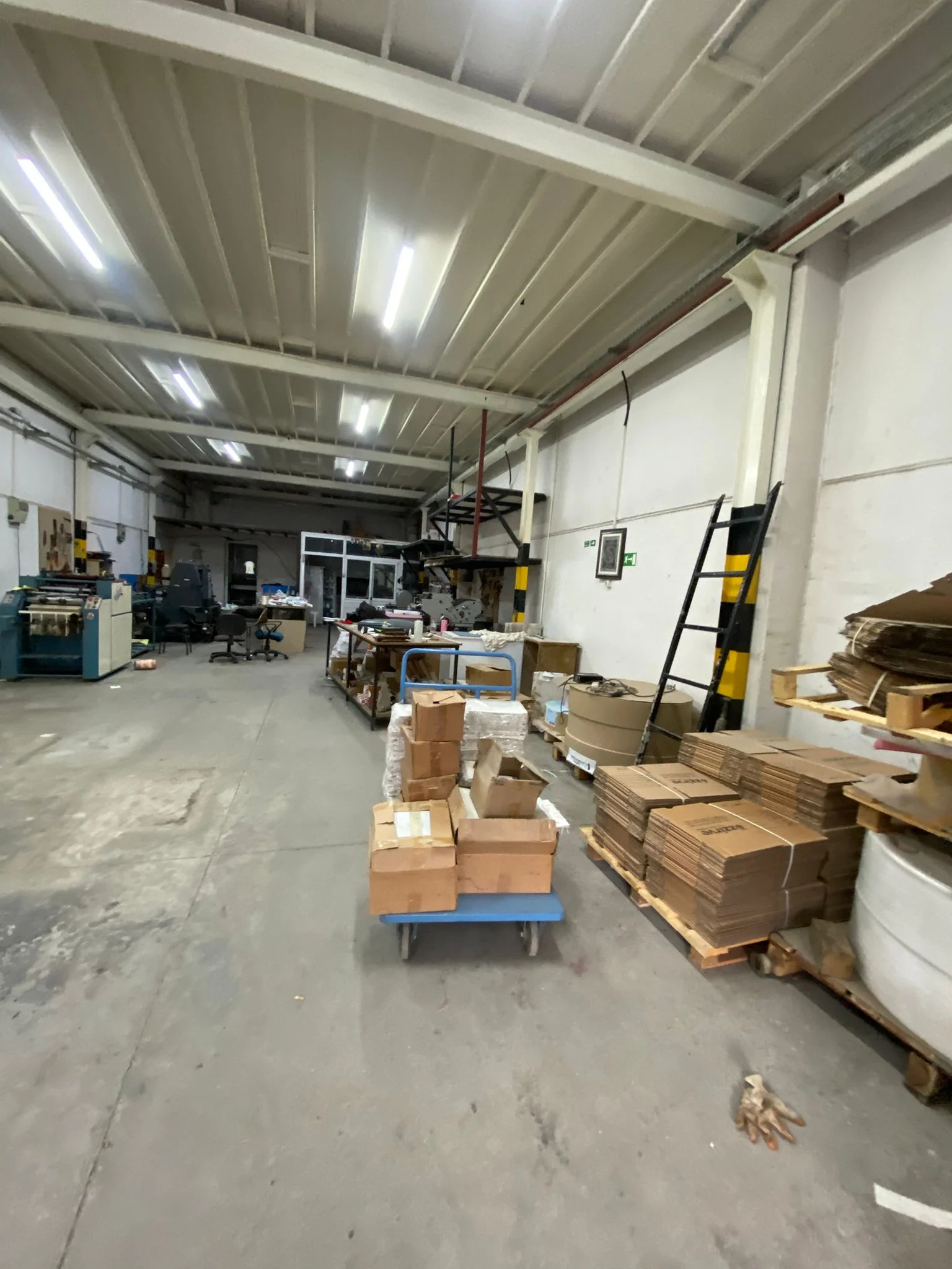 TURPA'DAN 9. MINTIKA'DA SATILIK 360 M2 SATILIK İŞ YERİ