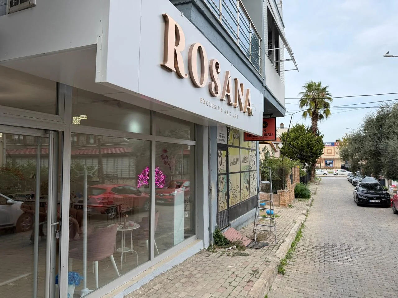 Balçova Asmaçatı Karşısı Kiralık Tadilatlı Dükkan