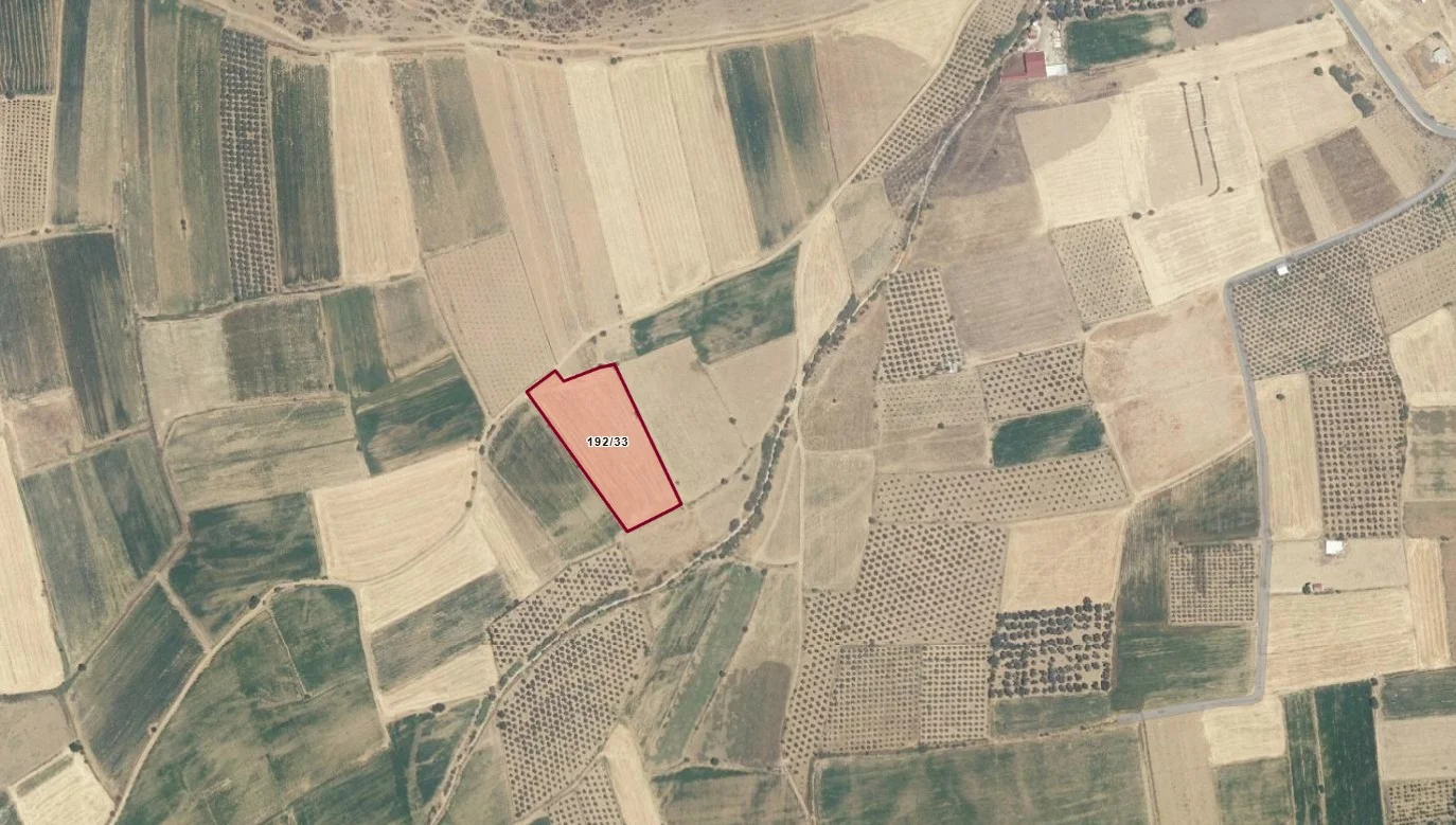 Saganci da tarla satılıktır.